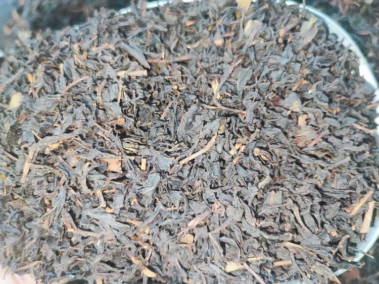 چای شکسته بهاره سر گل سیاره
